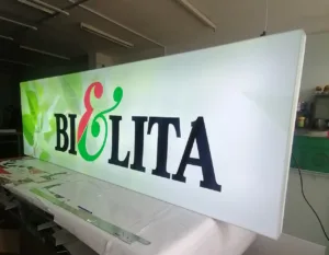 световой короб для рекламы