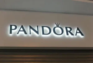 объемная световая реклама